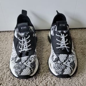 Steve Madden Sneakers